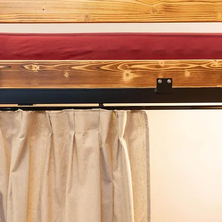 بيت شباب Turn *