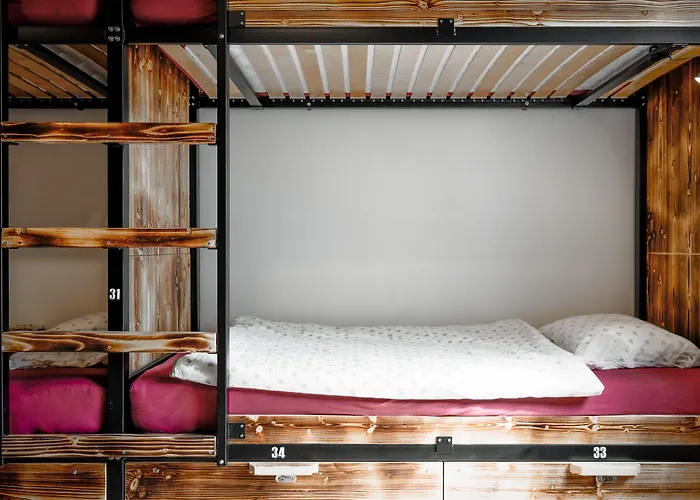 بيت شباب Turn *