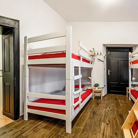 Turn Hostel *